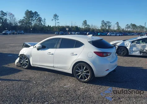 2018 Mazda Mazda3 Touring z USA, uszkodzony, nr VIN 3MZBN1L36JM267841